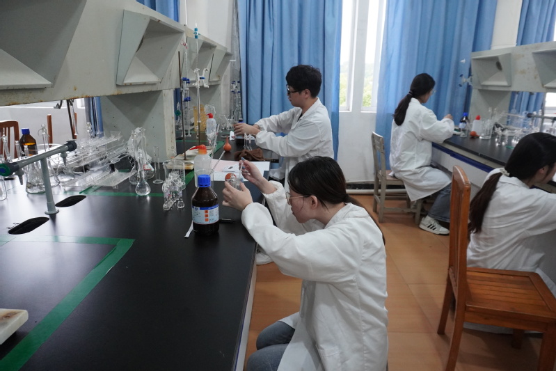 以考促学强技能  以证赋能促就...