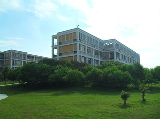 校园美景之商学院